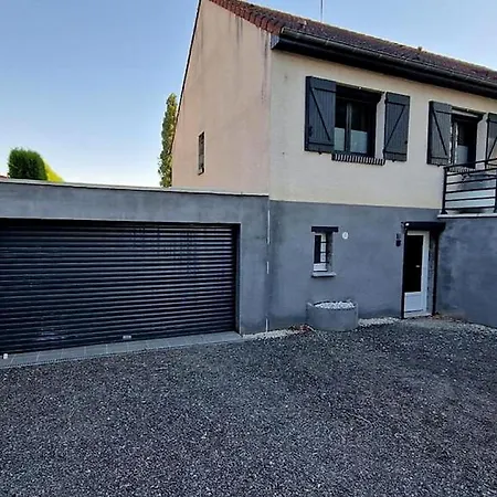 Appartement Sous-sol Amenage Equipe Avec Jardin & Parking