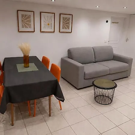 Sous-sol Amenage Equipe Avec Jardin & Parking